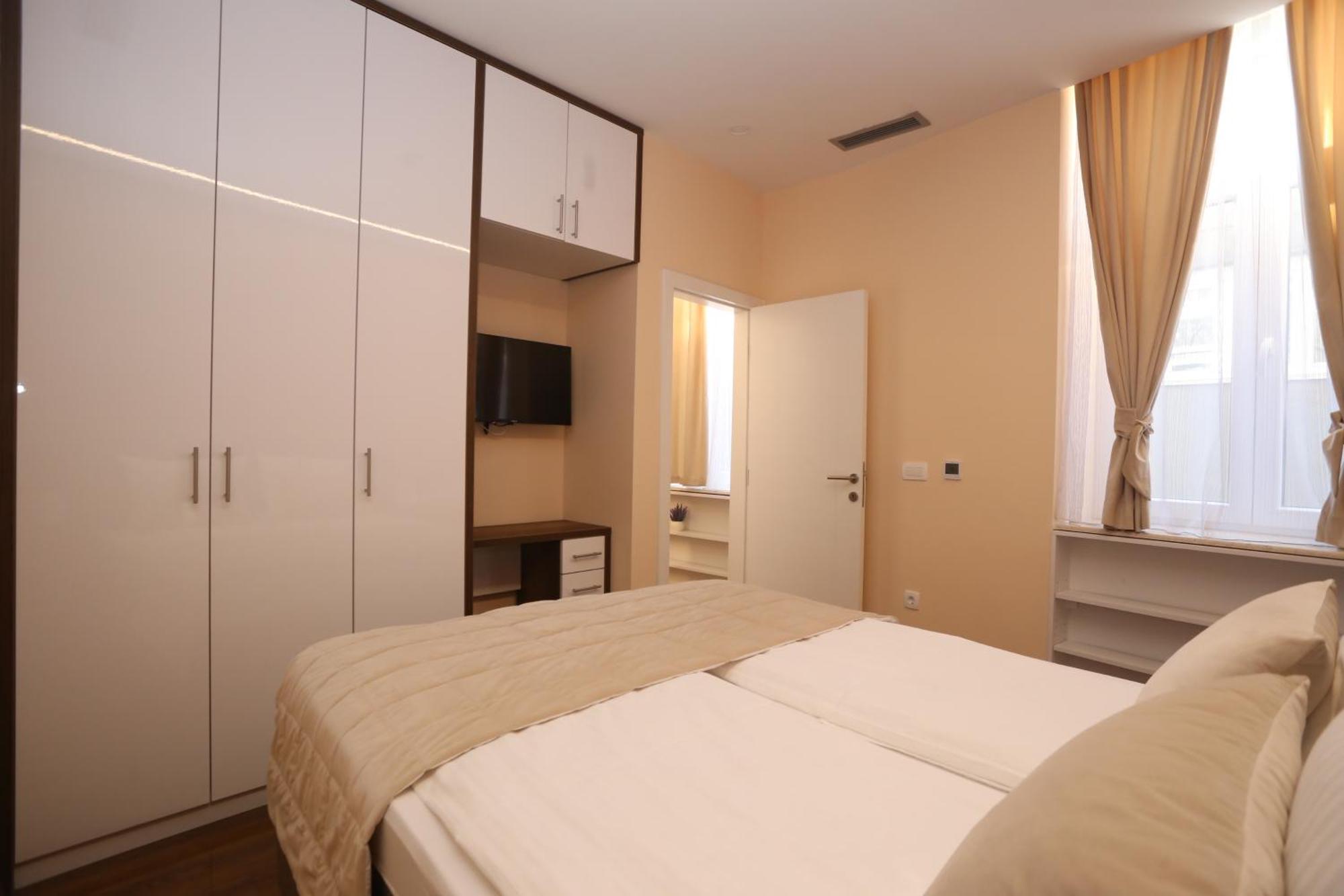 Karaula Apartments SJJ Esterno foto