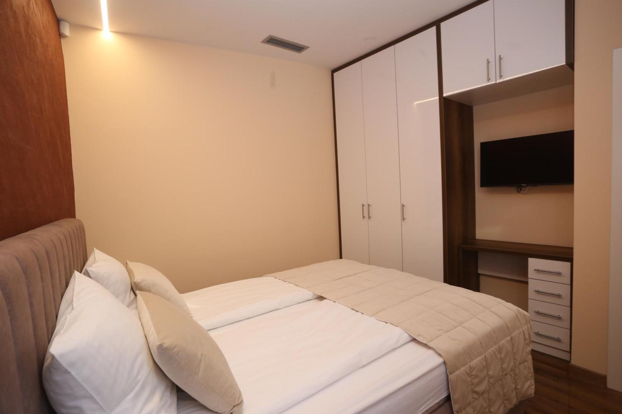 Karaula Apartments SJJ Esterno foto